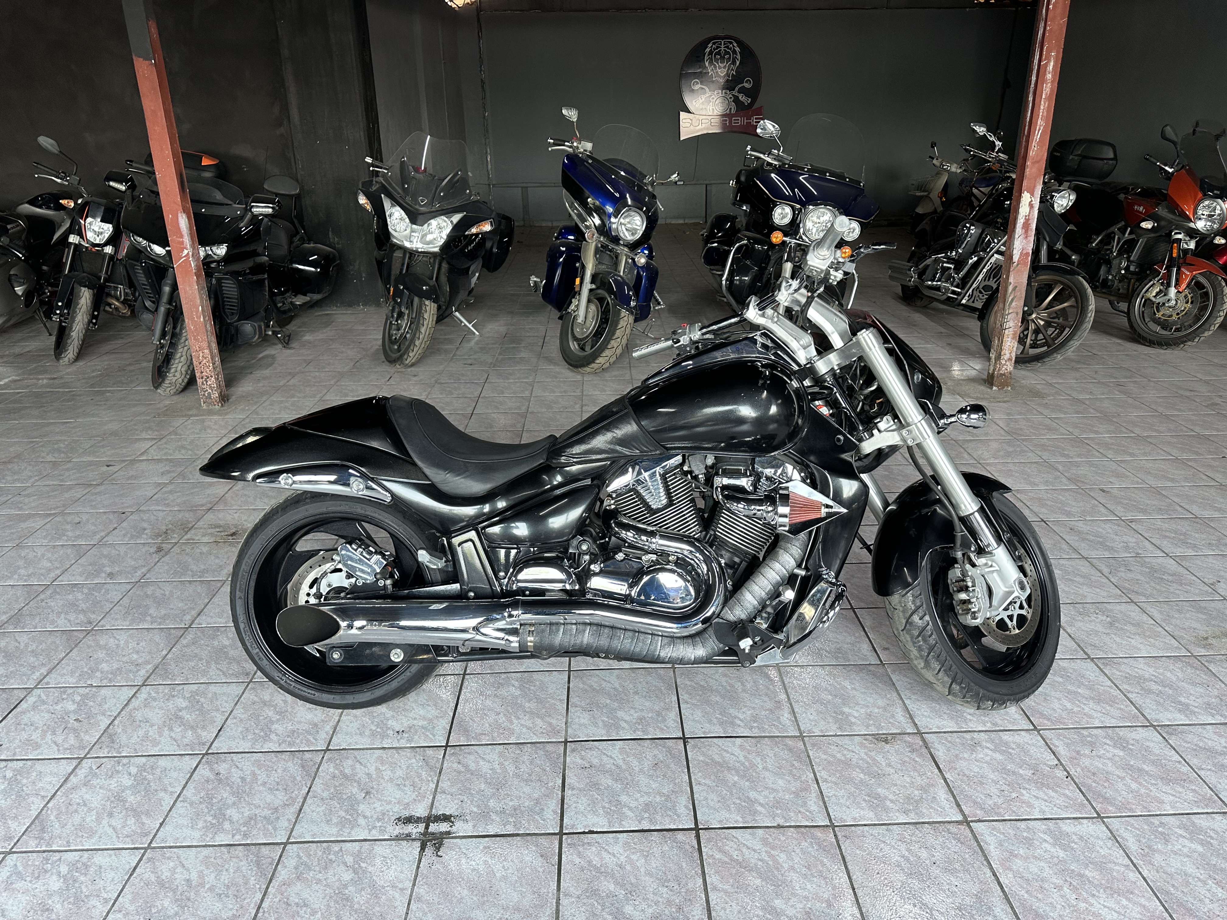 Product image for Boulevard M109 1800 2008