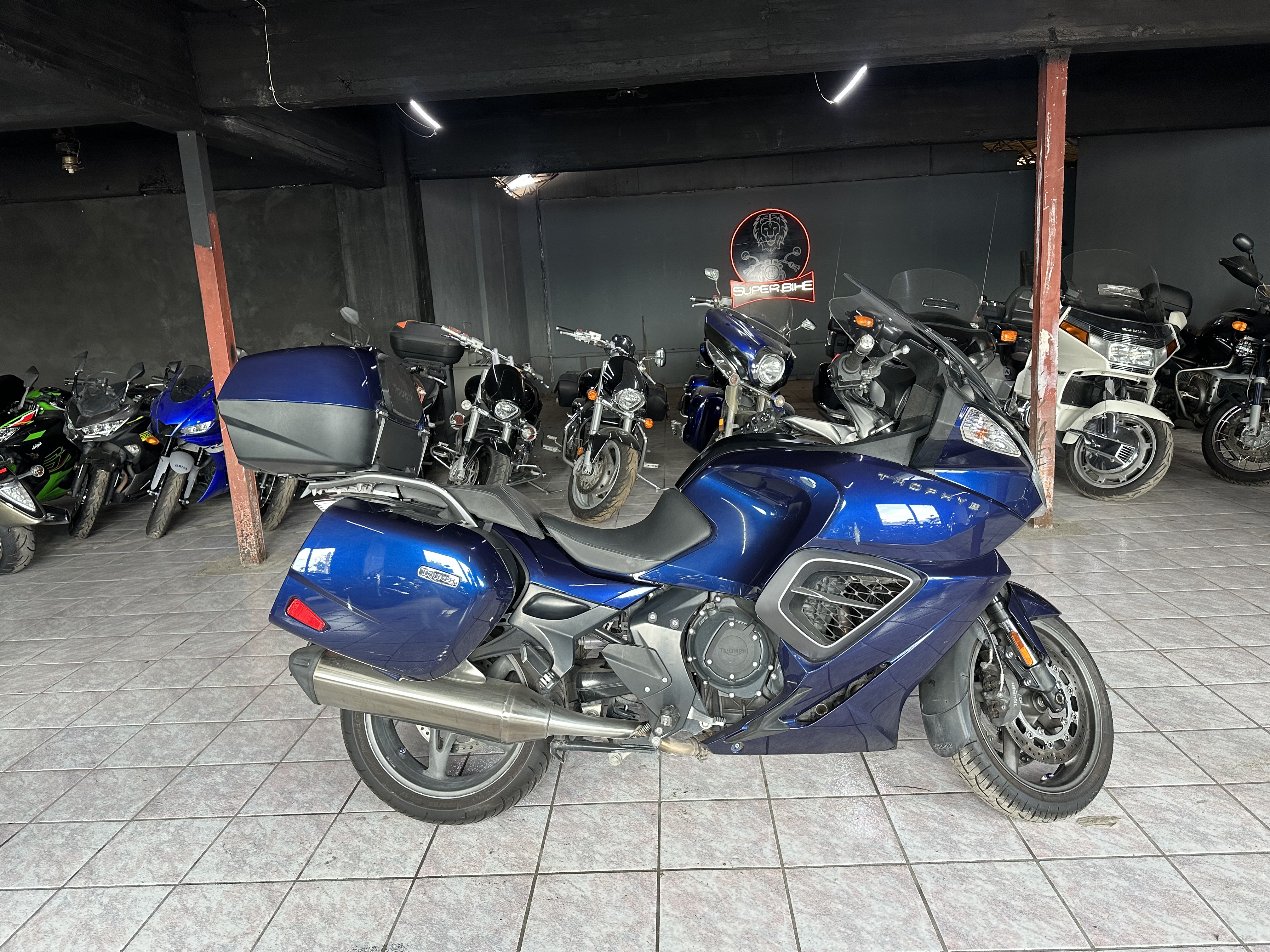 Product image for Trophy SE 1200 2014