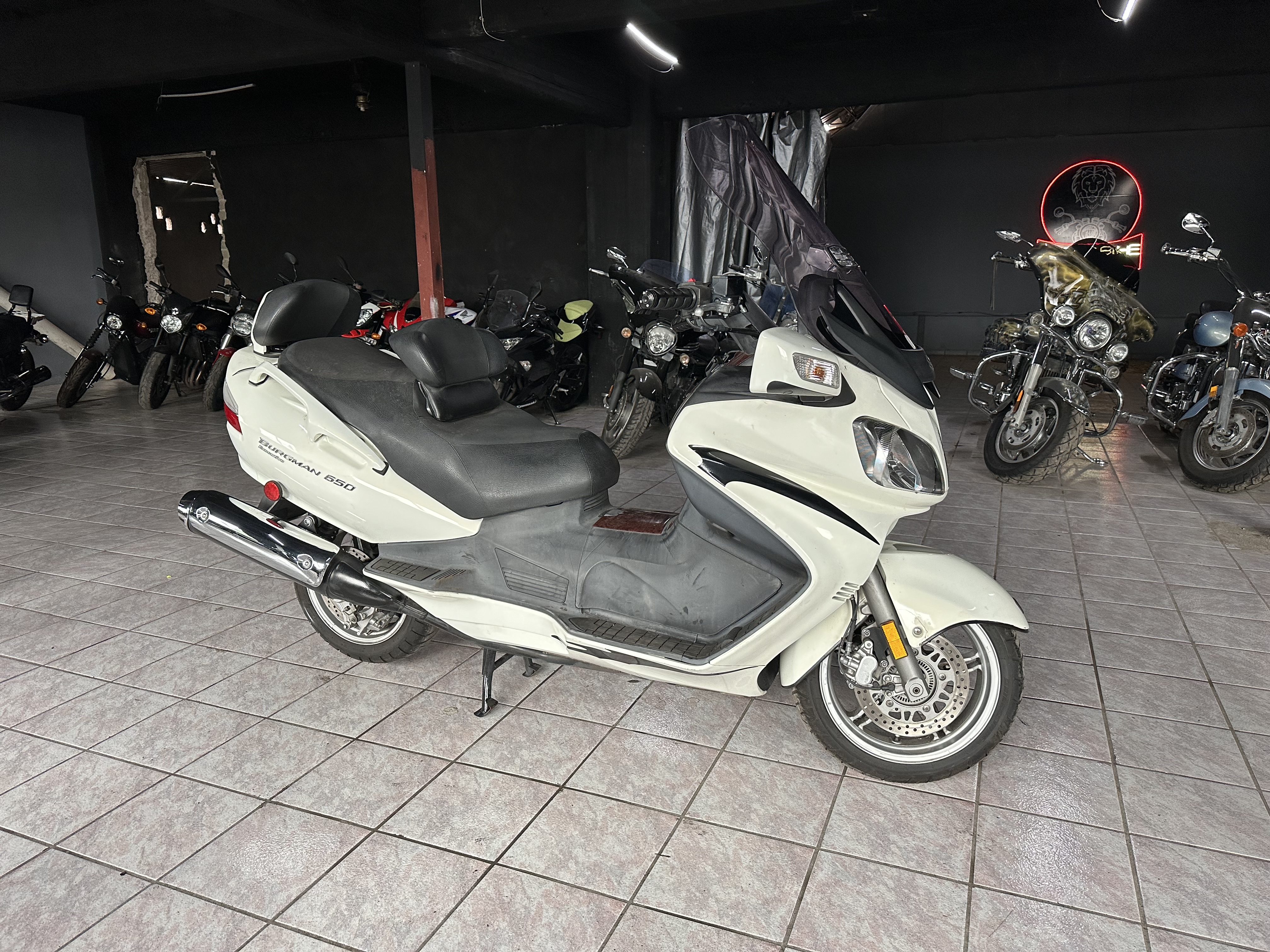 Burgman 650 EXECUTIVE 2012 image