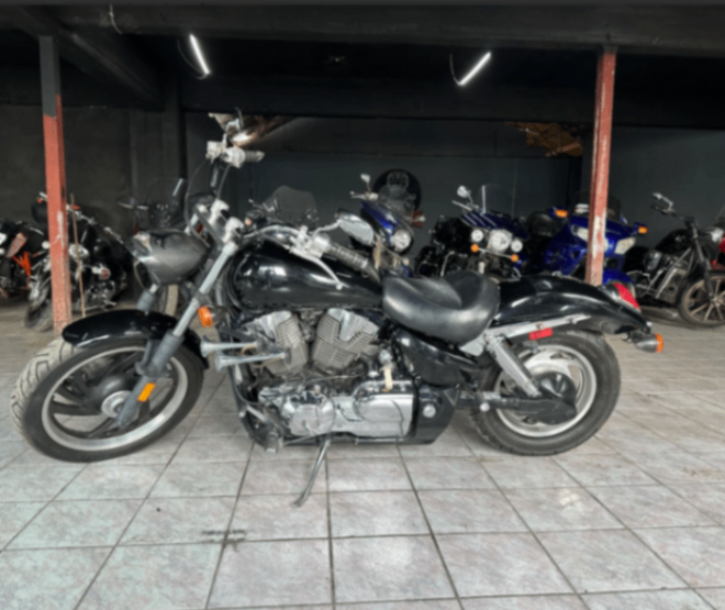 Product image for Honda VTX 1300 custom 2004